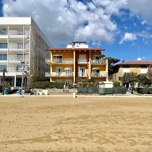 Fronte Mare-carraro Immobiliare - Family Lido di Jesolo